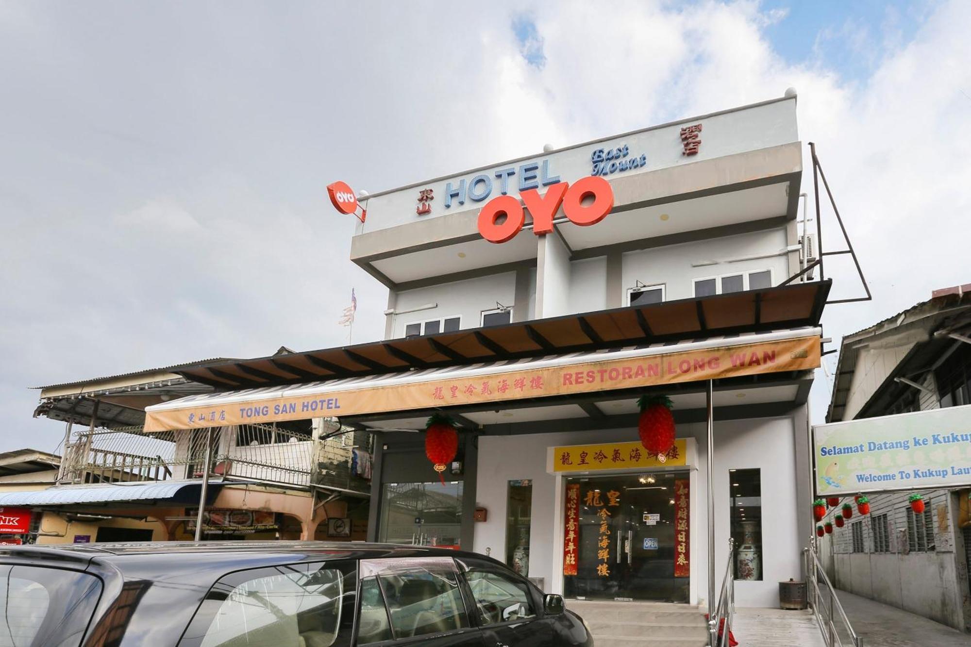 Oyo 89915 East Mount Hotel Kukup Exterior foto